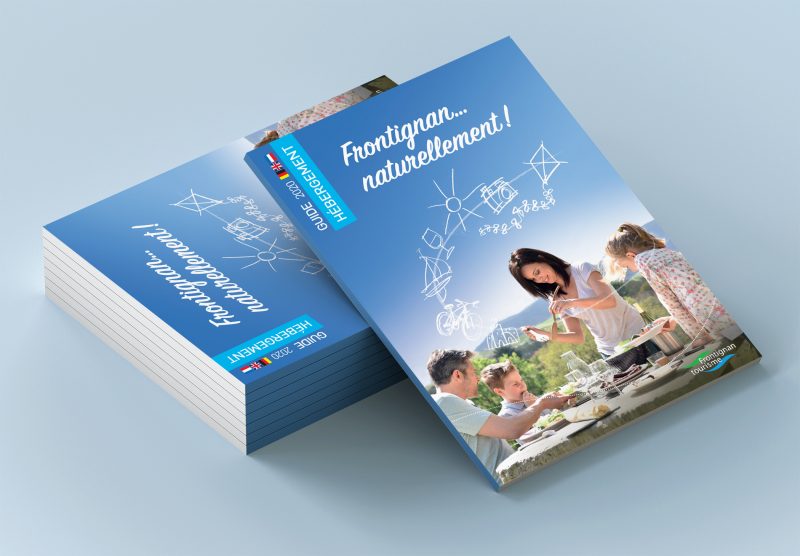 Création et mise en page de guide hébergement pour l'office de tourisme de la Ville de Frontignan.